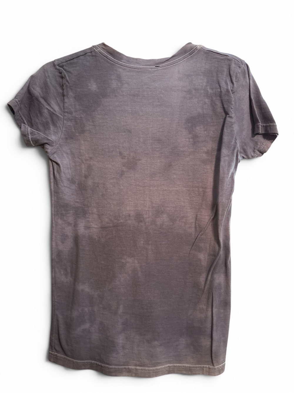 Vintage-Style 'Mirror Mirror' Graphic V-Neck Tee in Dusty Serpentine Small - Med - Picture 2 of 6